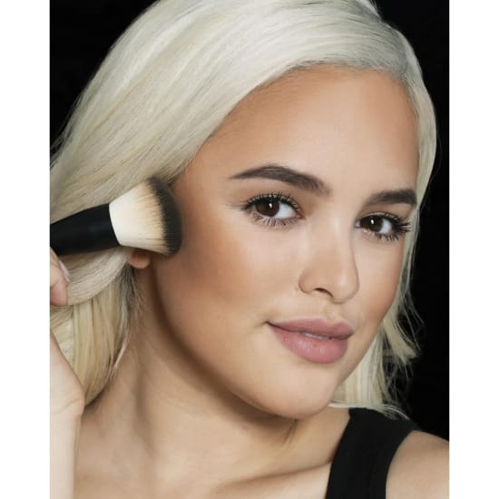 MAYBELLINE City Bronzer & Contour Powder DEEP COOL 300 bronzing4